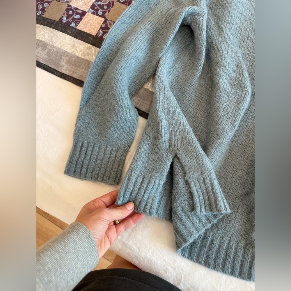 Jenni Kayne Alpaca Mockneck Pullover in Vintage Blue - Picture 9 of 11